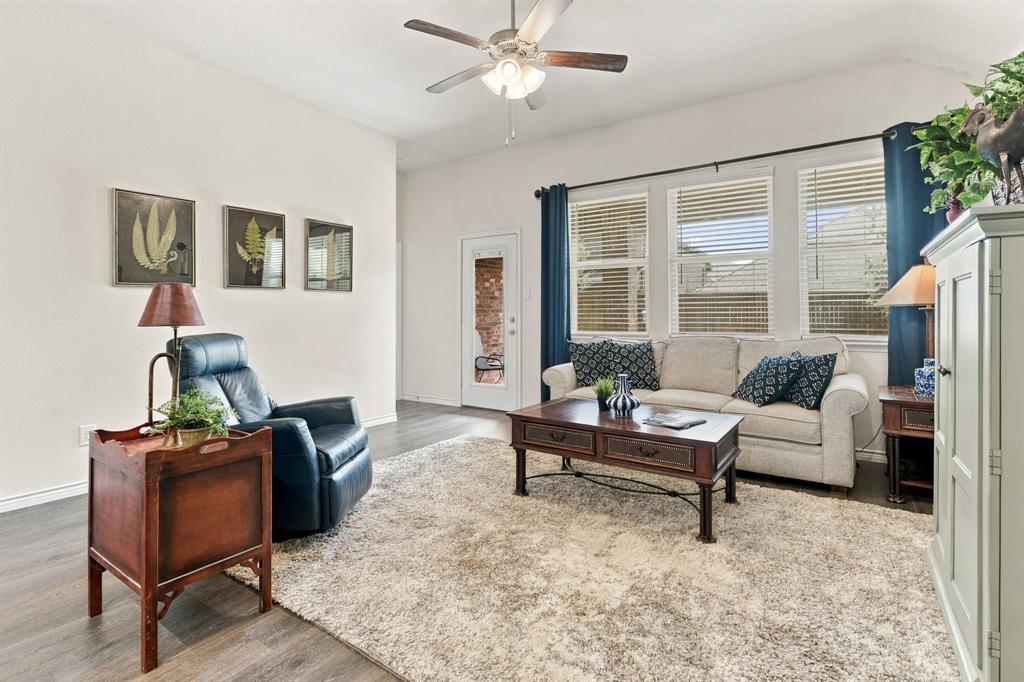 427 Pleasant Hill Lane, Fate, TX 75189