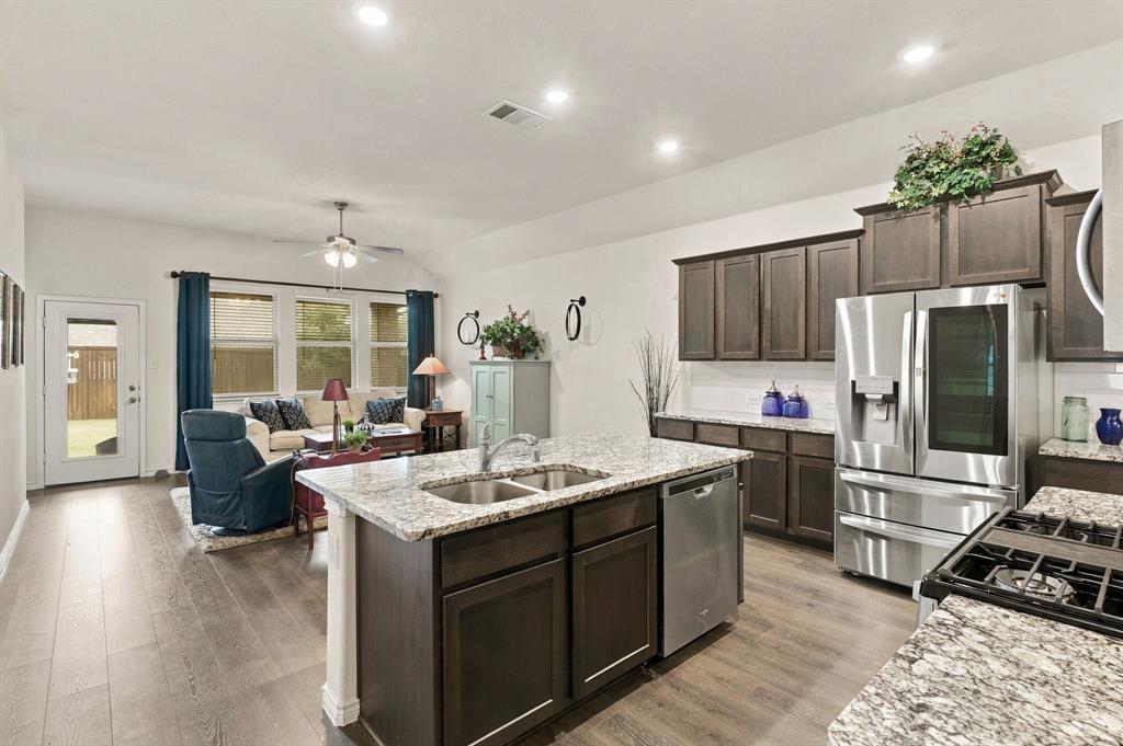 427 Pleasant Hill Lane, Fate, TX 75189