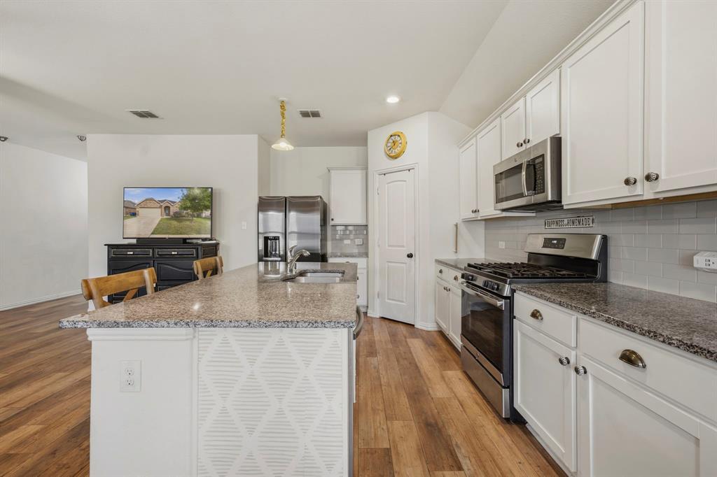 916 Evergreen Street, Princeton, TX 75407