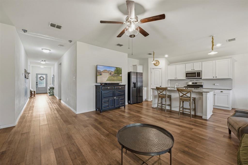 916 Evergreen Street, Princeton, TX 75407