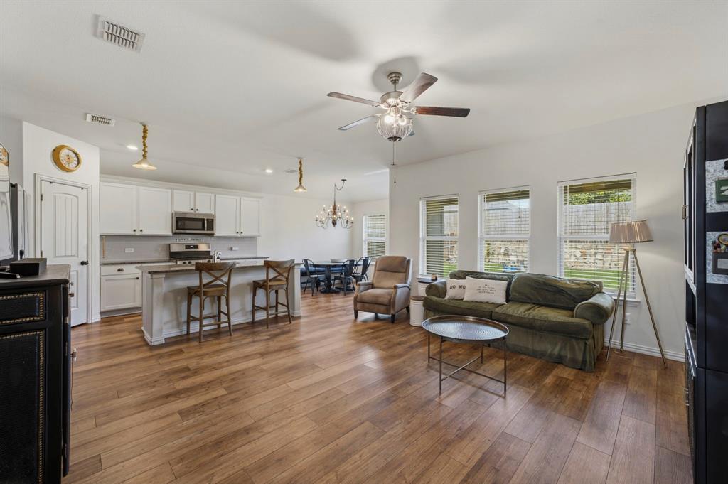 916 Evergreen Street, Princeton, TX 75407