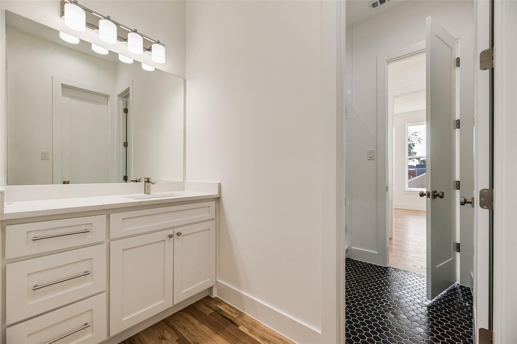 1830 S Marsalis Avenue, Dallas, TX 75216
