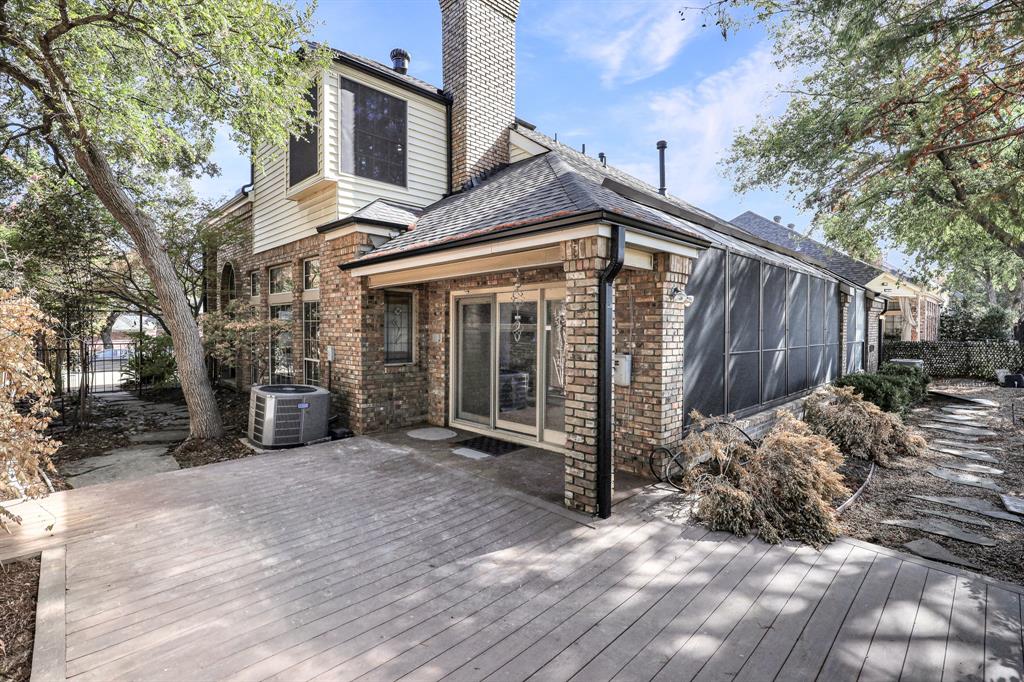 2912 Bluffview Drive, Garland, TX 75043