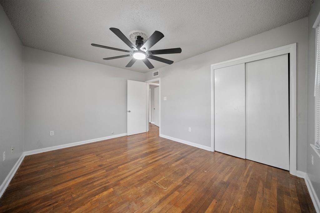 514 E University Avenue, Waxahachie, TX 75165
