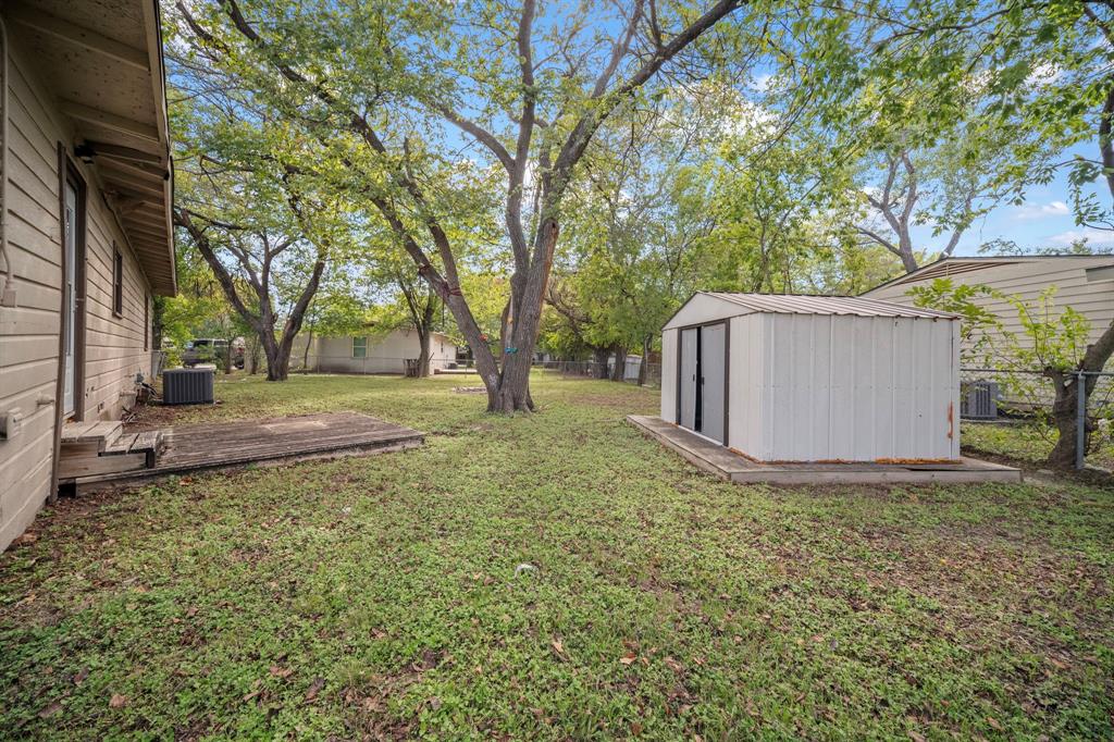 514 E University Avenue, Waxahachie, TX 75165