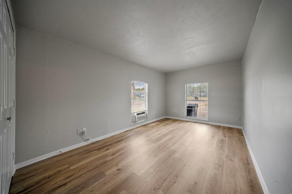 514 E University Avenue, Waxahachie, TX 75165