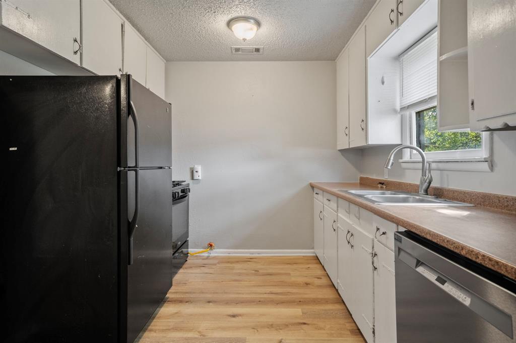 514 E University Avenue, Waxahachie, TX 75165