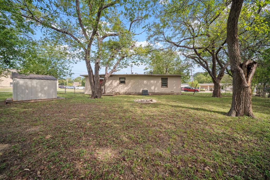 514 E University Avenue, Waxahachie, TX 75165