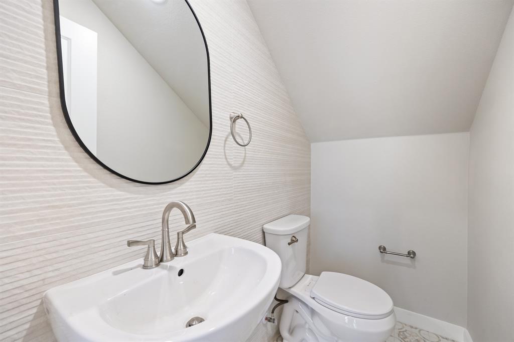 1103 S Tyler Street, Dallas, TX 75208