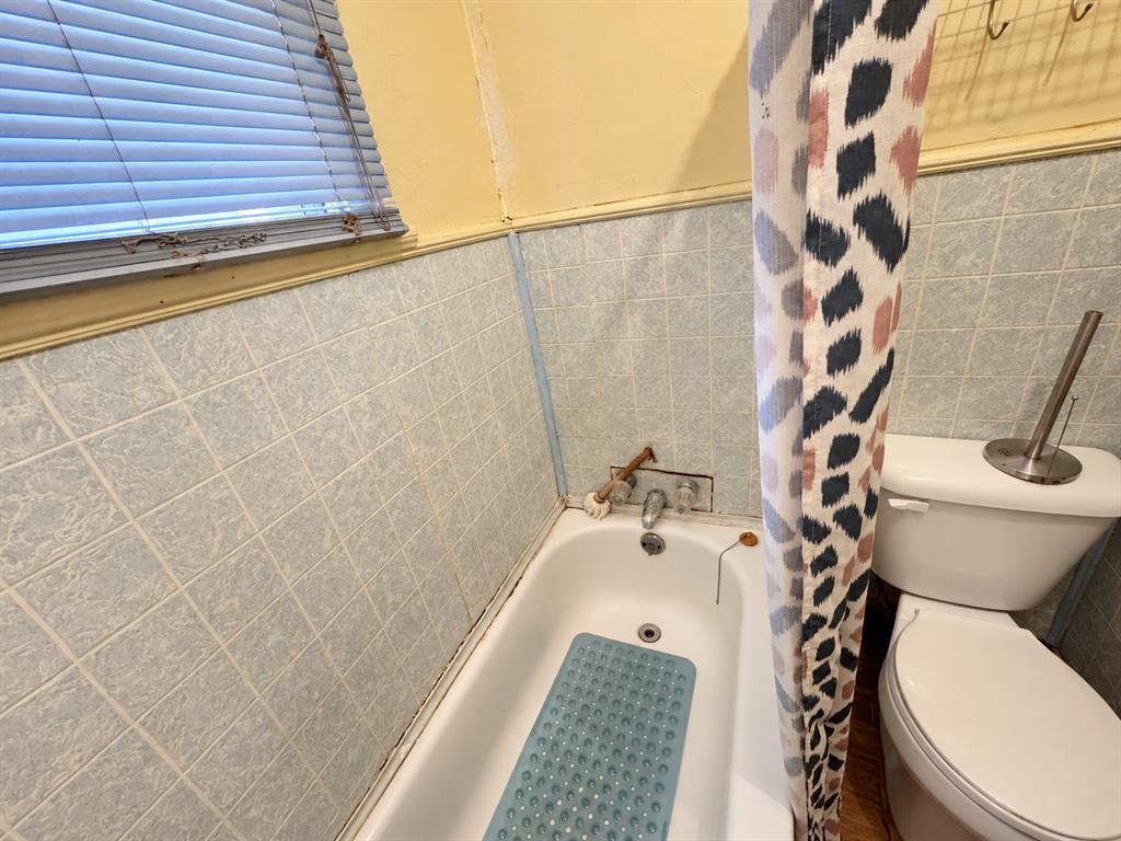 3234 Spring Avenue, Dallas, TX 75215