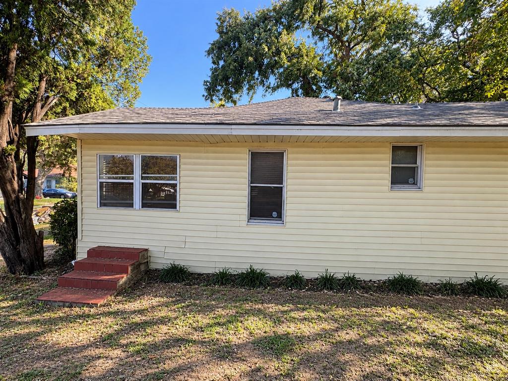 3234 Spring Avenue, Dallas, TX 75215