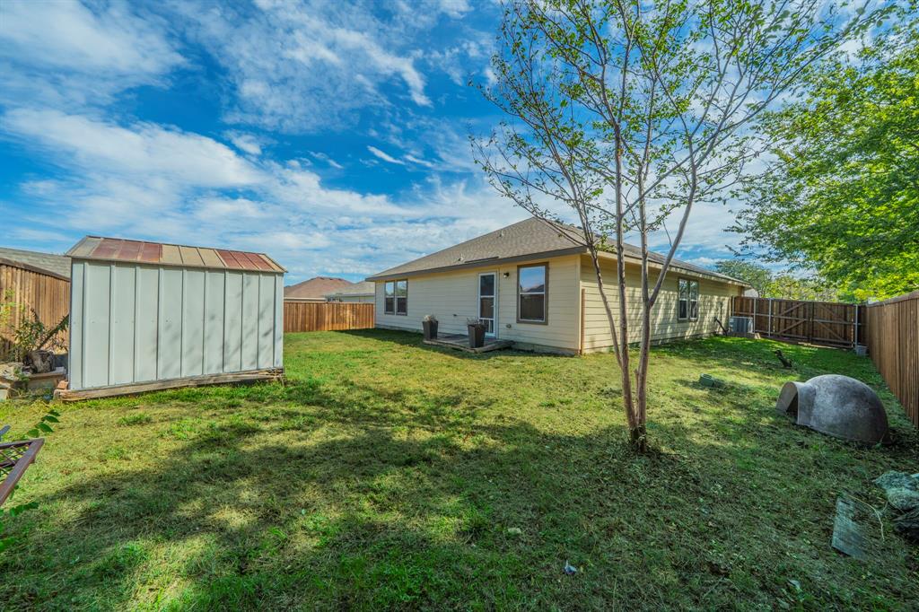 1803 Brookwood Drive, Terrell, TX 75160