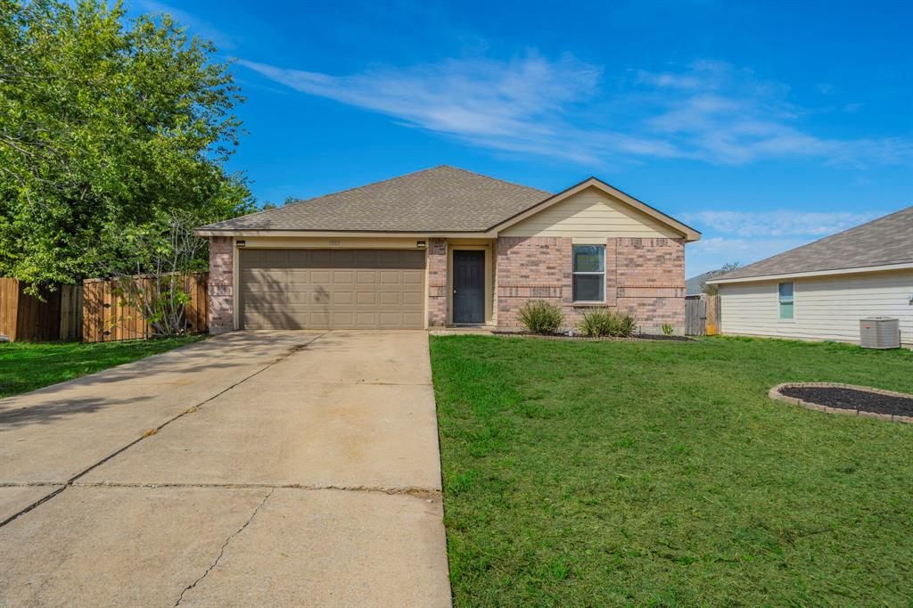 1803 Brookwood Drive, Terrell, TX 75160