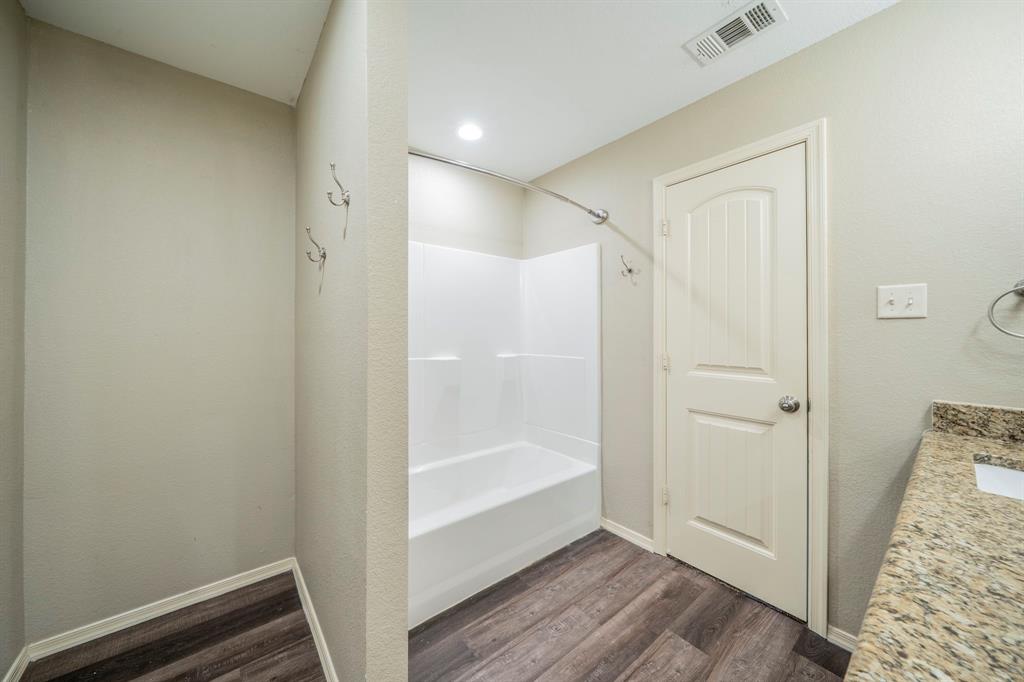 1803 Brookwood Drive, Terrell, TX 75160
