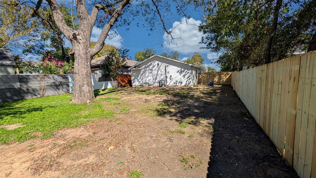 3823 Colonial Avenue, Dallas, TX 75215