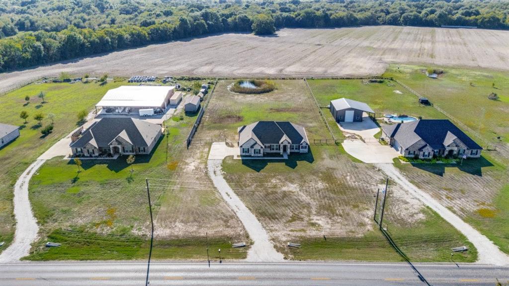 1506 FM 36, Farmersville, TX 75442
