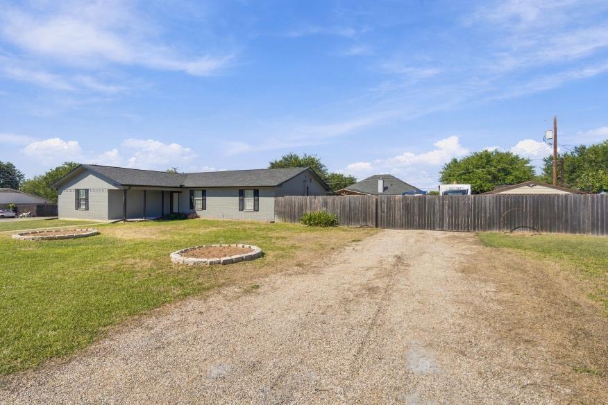 1811 Ocampo Lane, Robinson, TX 76706 1811 Ocampo Lane, Robinson, TX 76706