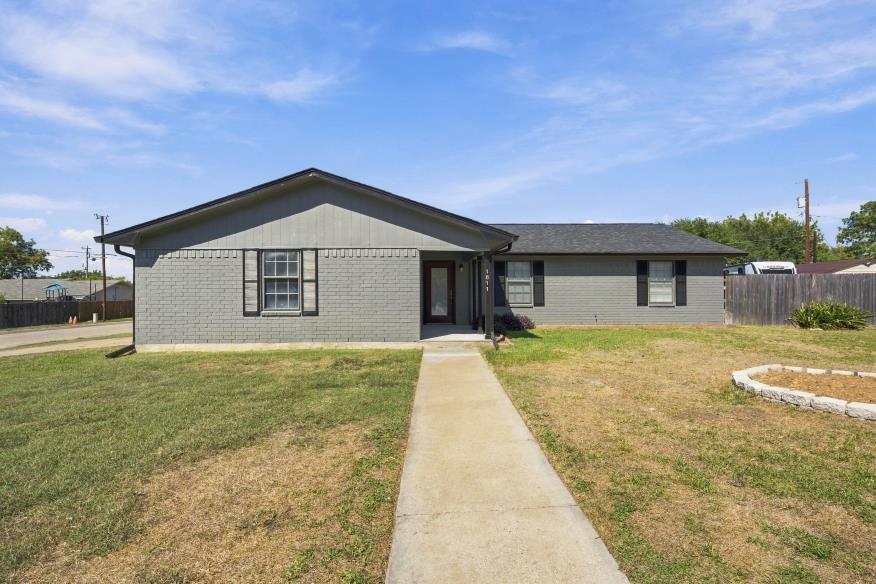 1811 Ocampo Lane, Robinson, TX 76706 1811 Ocampo Lane, Robinson, TX 76706