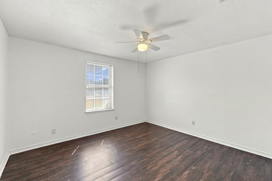 1811 Ocampo Lane, Robinson, TX 76706