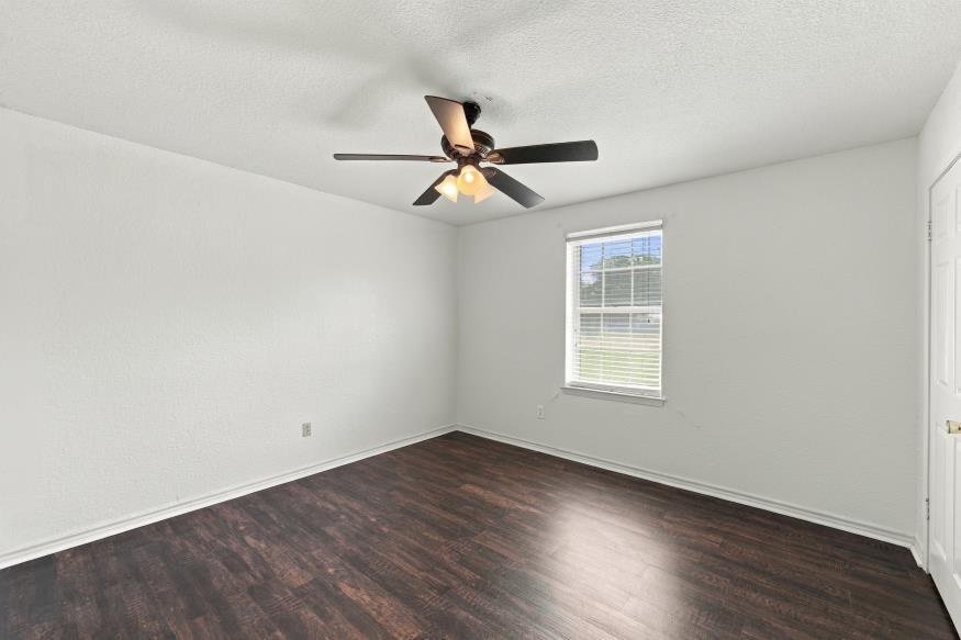 1811 Ocampo Lane, Robinson, TX 76706