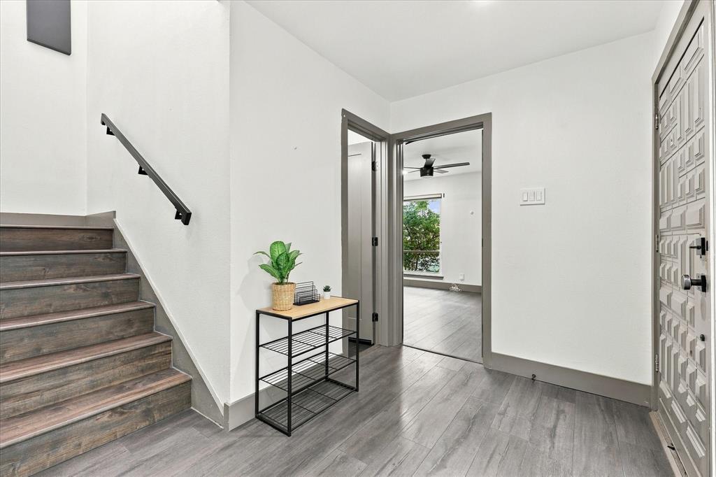 9232 Chimney Corner Lane, Dallas, TX 75243
