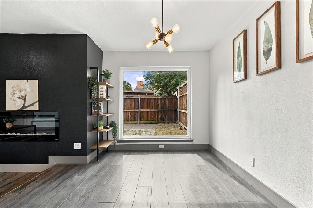 9232 Chimney Corner Lane, Dallas, TX 75243