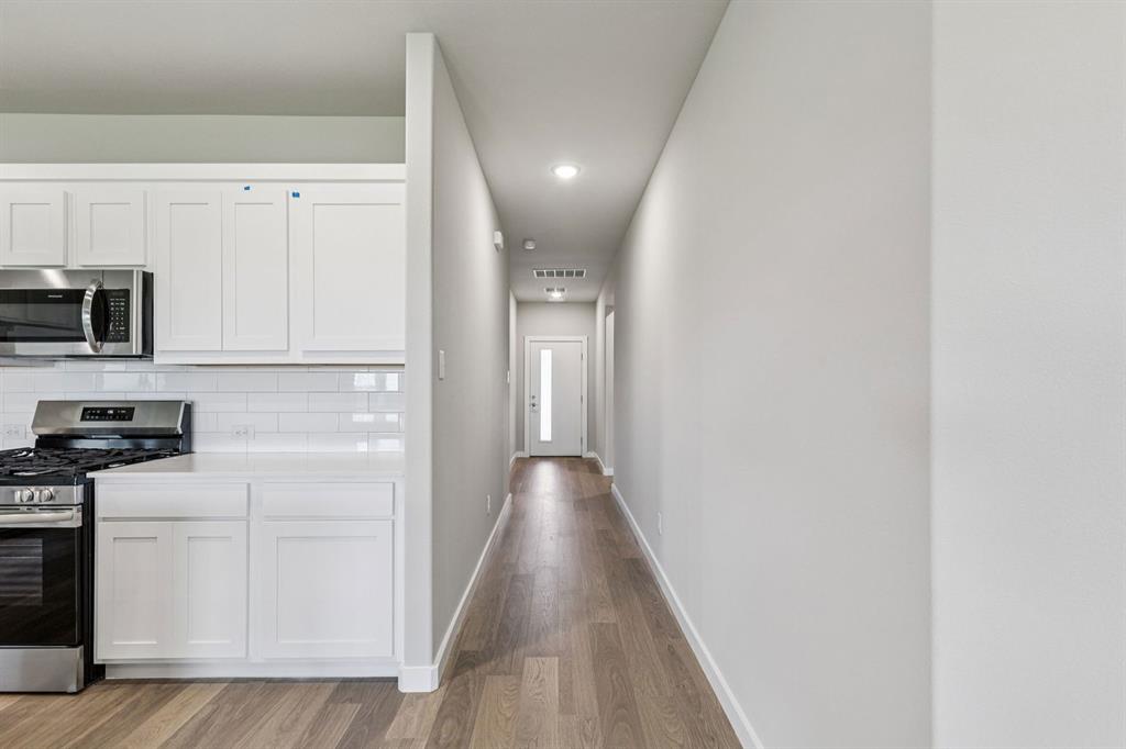 Entryway in the Harper home plan – REPRESENTATIVE PHOTO
