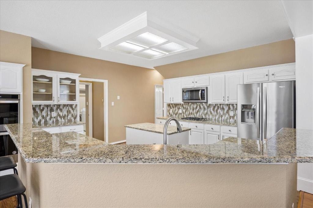 8902 Watersway Drive, Rowlett, TX 75088 8902 Watersway Drive, Rowlett, TX 75088