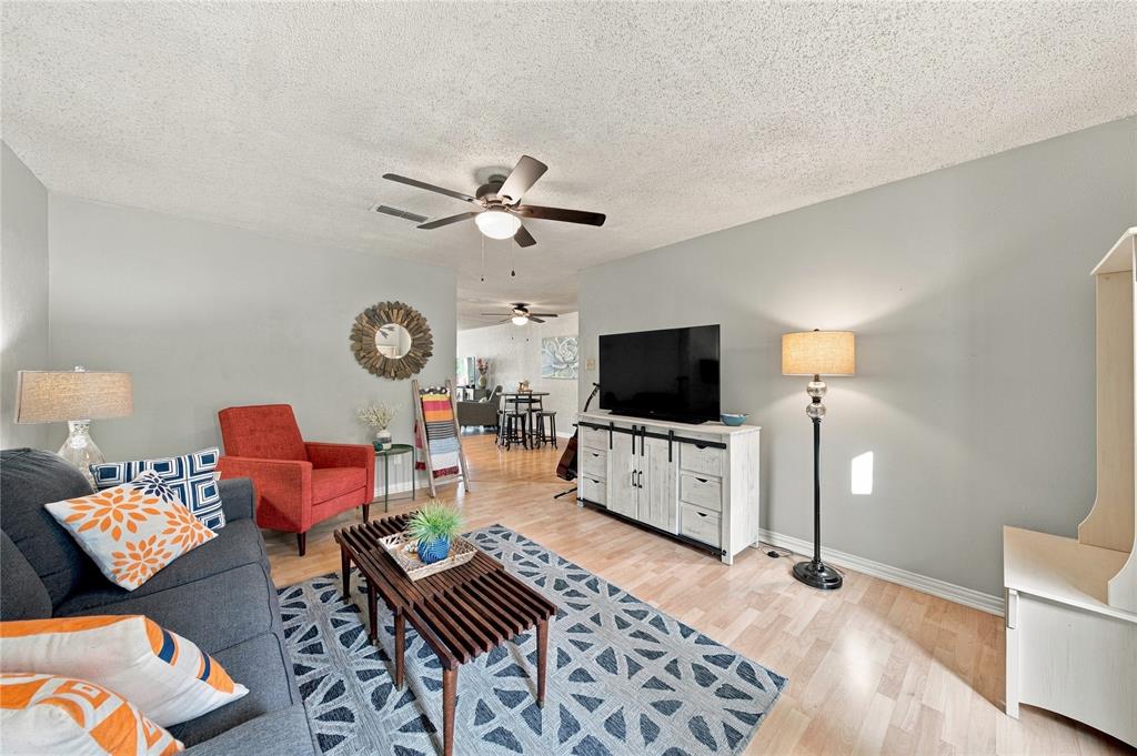 401 Lake Drive, Tool, TX 75143
