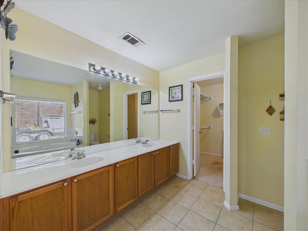613 Quail Hollow Drive, Midlothian, TX 76065