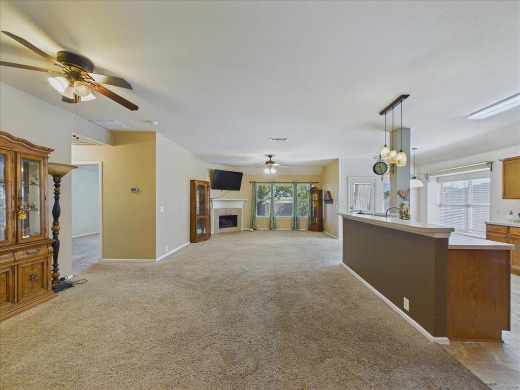 613 Quail Hollow Drive, Midlothian, TX 76065