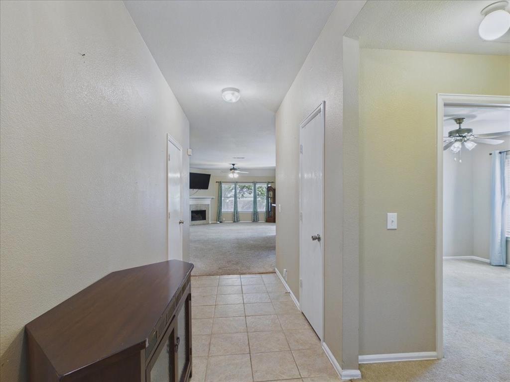 613 Quail Hollow Drive, Midlothian, TX 76065