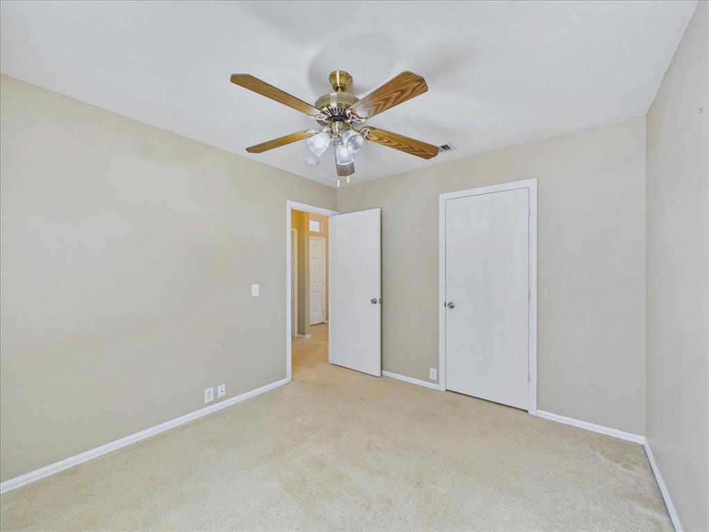 613 Quail Hollow Drive, Midlothian, TX 76065