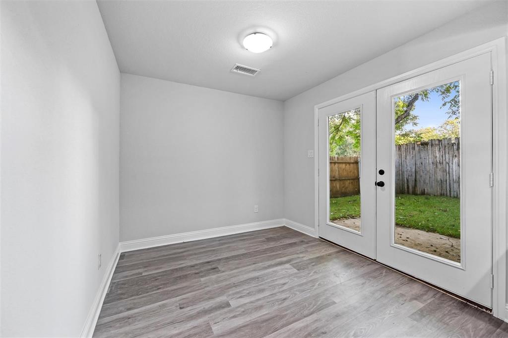 2640 Santa Barbara Drive, Grand Prairie, TX 75052