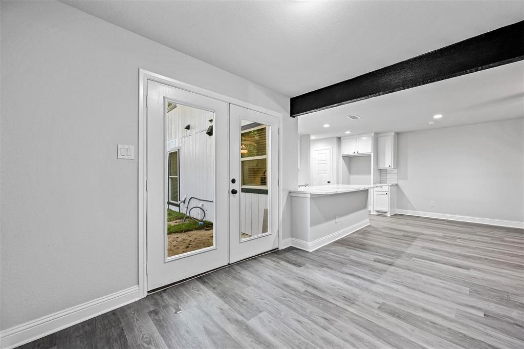 2640 Santa Barbara Drive, Grand Prairie, TX 75052