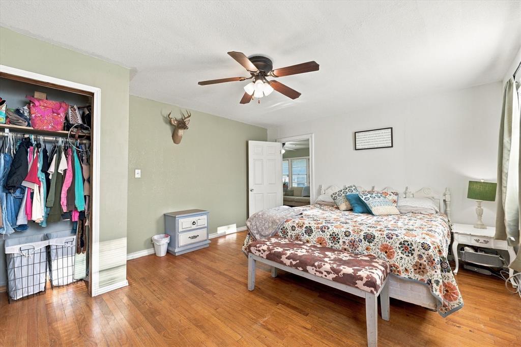 Unit B master bedroom