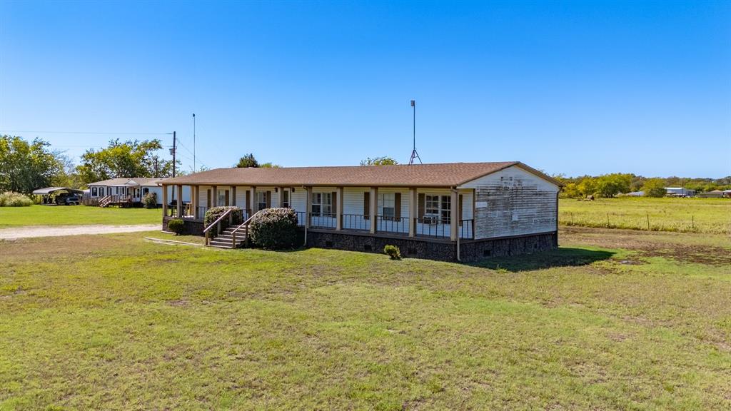 5716 County Road 4516, Commerce, TX 75428