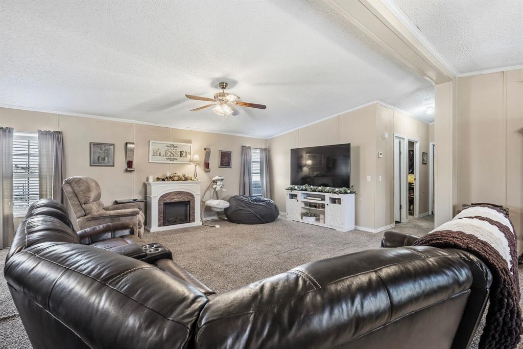 5716 County Road 4516, Commerce, TX 75428