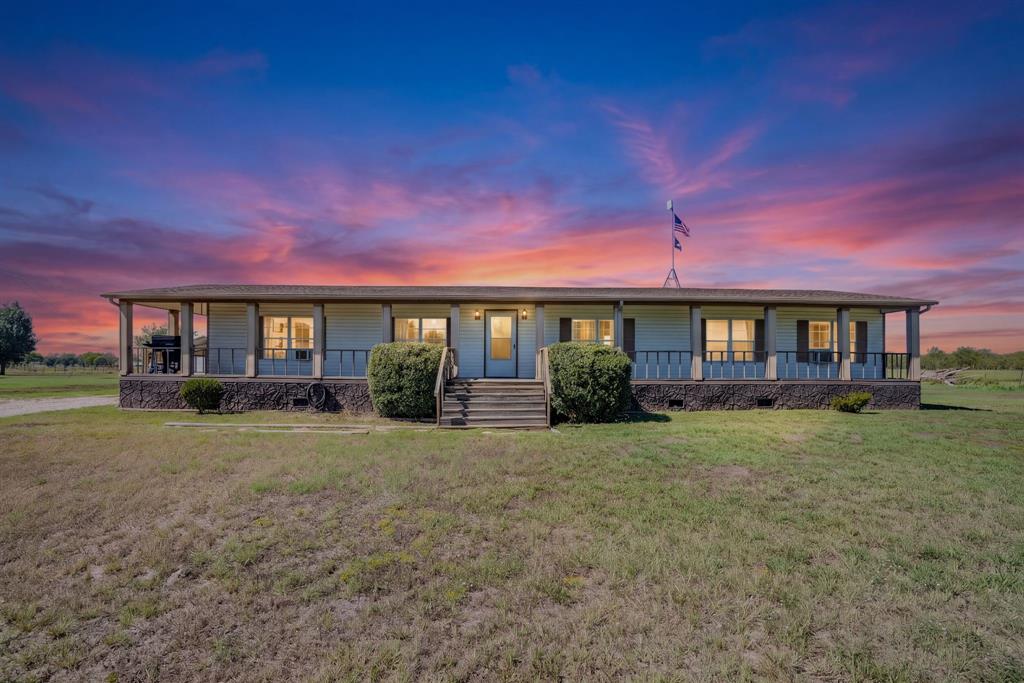 5716 County Road 4516, Commerce, TX 75428