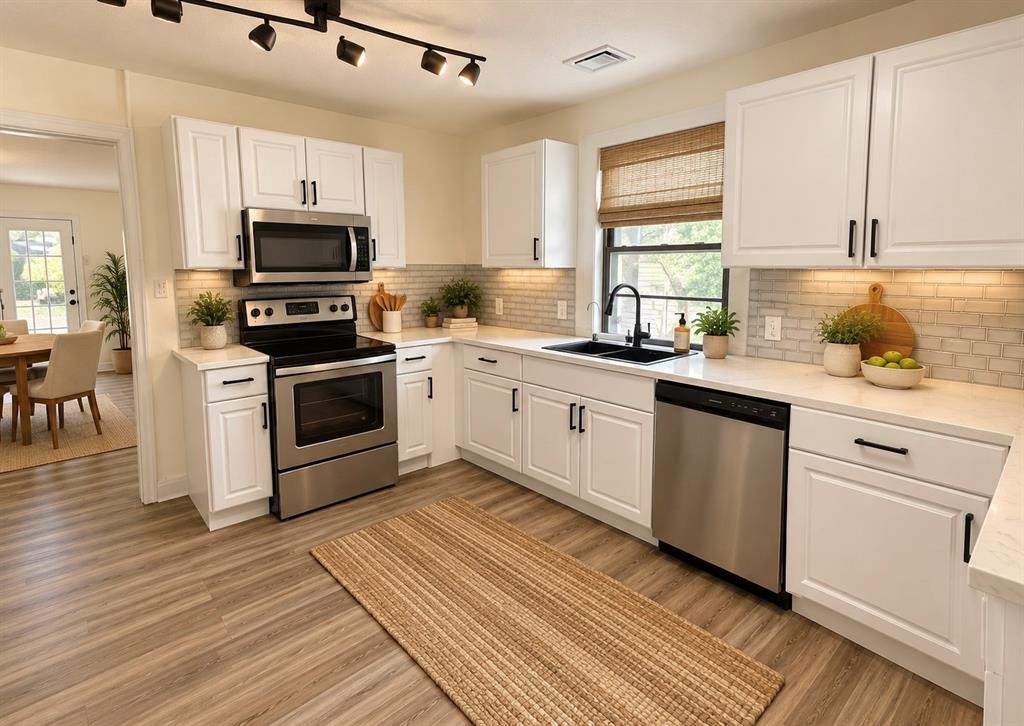 709 E Jefferson Street, Waxahachie, TX 75165 709 E Jefferson Street, Waxahachie, TX 75165