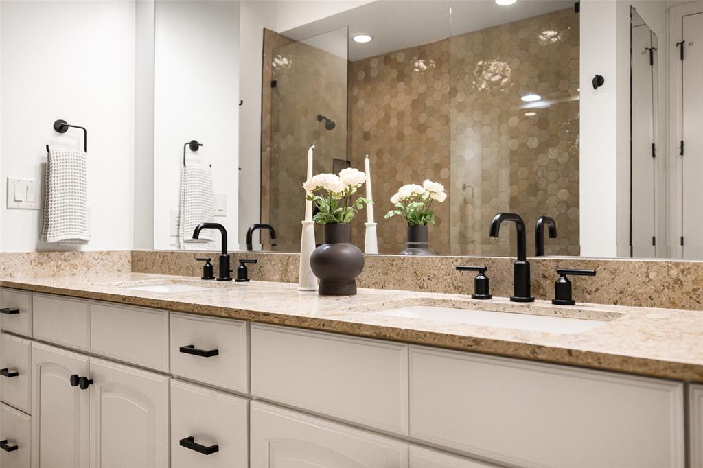 8616 Turtle Creek Boulevard, #516, Dallas, TX 75225