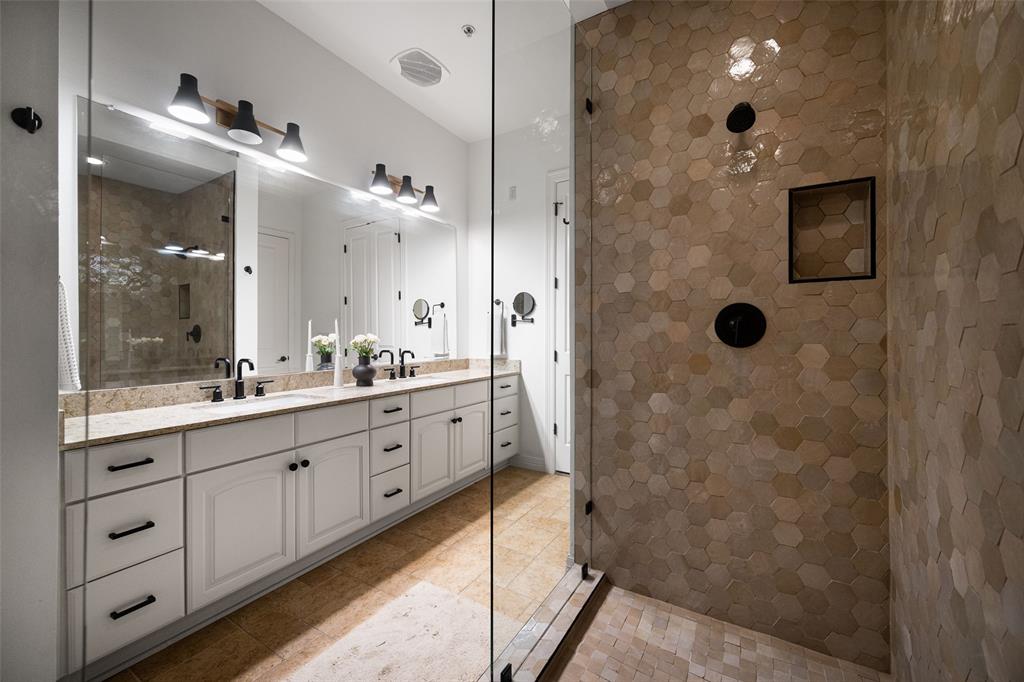 8616 Turtle Creek Boulevard, #516, Dallas, TX 75225
