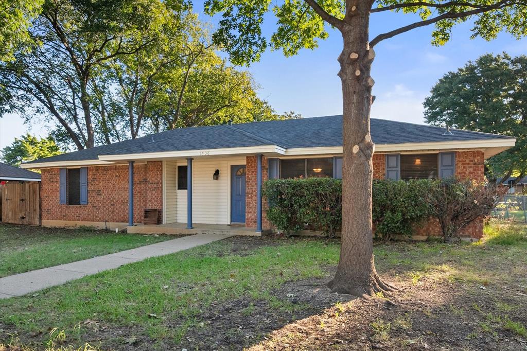 1606 Ridge Court, Midlothian, TX 76065