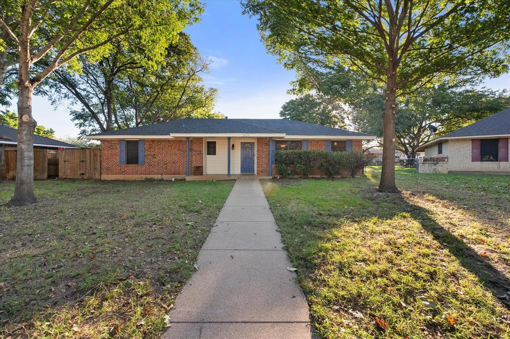 1606 Ridge Court, Midlothian, TX 76065