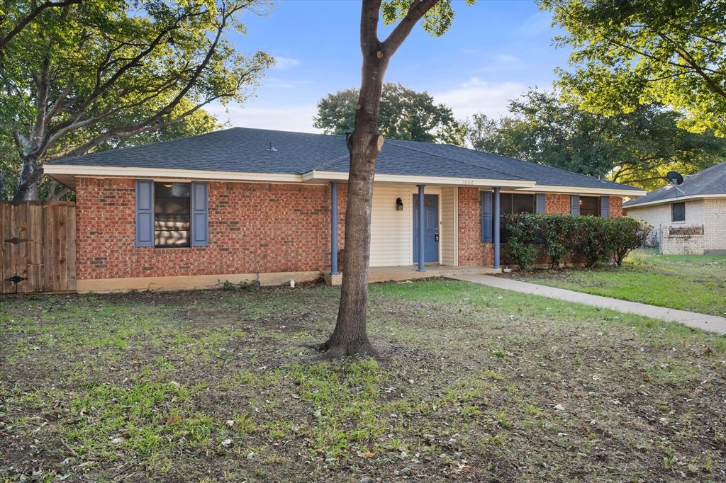 1606 Ridge Court, Midlothian, TX 76065