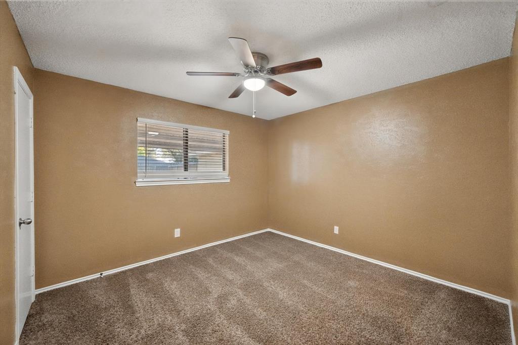 1606 Ridge Court, Midlothian, TX 76065