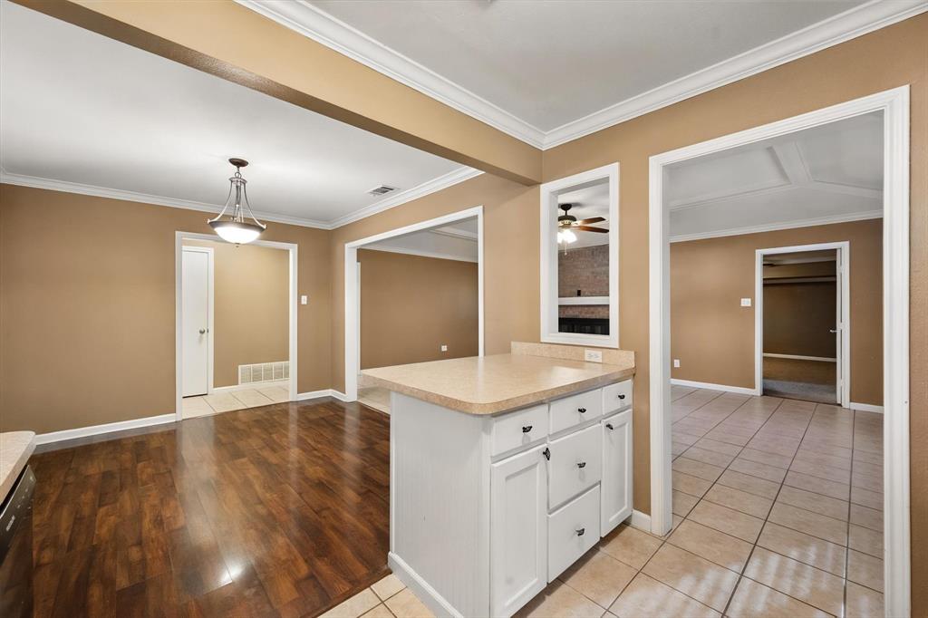 1606 Ridge Court, Midlothian, TX 76065