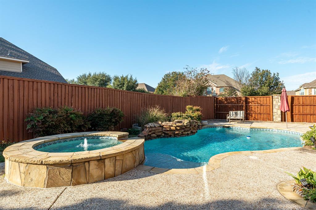 524 Carrington Lane, Murphy, TX 75094