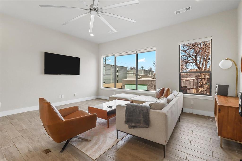 4526 Deere Street, #204, Dallas, TX 75204 4526 Deere Street, #204, Dallas, TX 75204