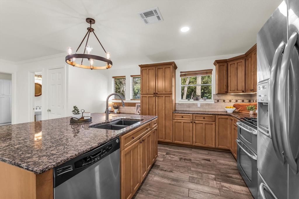 1013 Fairway Road, Woodway, TX 76712